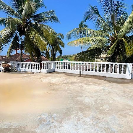 Yash-Deep 100 Meter Calangute Beach Walking Exterior photo